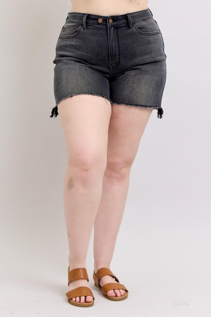 JUDY BLUE MID-RISE CHARCOAL-WASH TWO BUTTON DAD SHORTS
