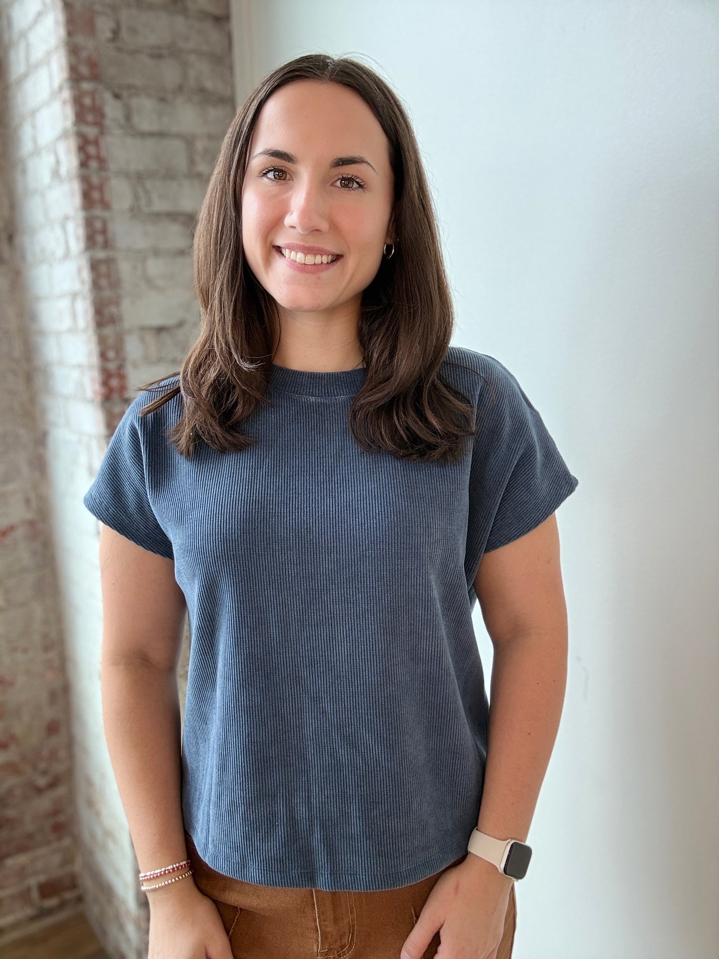 NAVY AND NEUTRAL RIBBED TEE