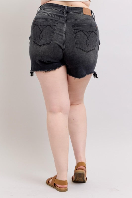 JUDY BLUE MID-RISE CHARCOAL-WASH TWO BUTTON DAD SHORTS