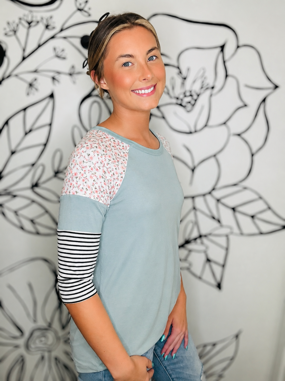 DUSTY MINT COLOR BLOCK TOP