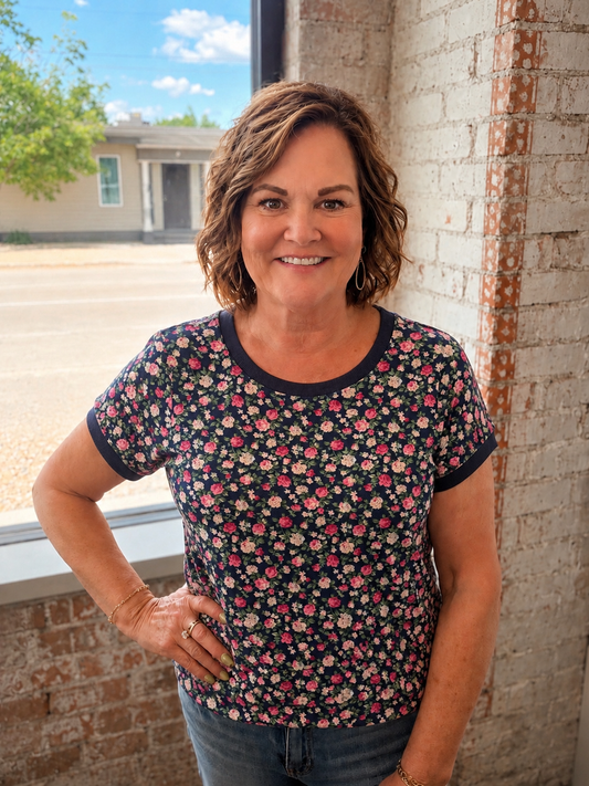NAVY MIDNIGHT GARDEN FLORAL TOP