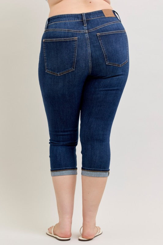 JUDY BLUE DARK DENIM CAPRI W/SINGLE CUFF