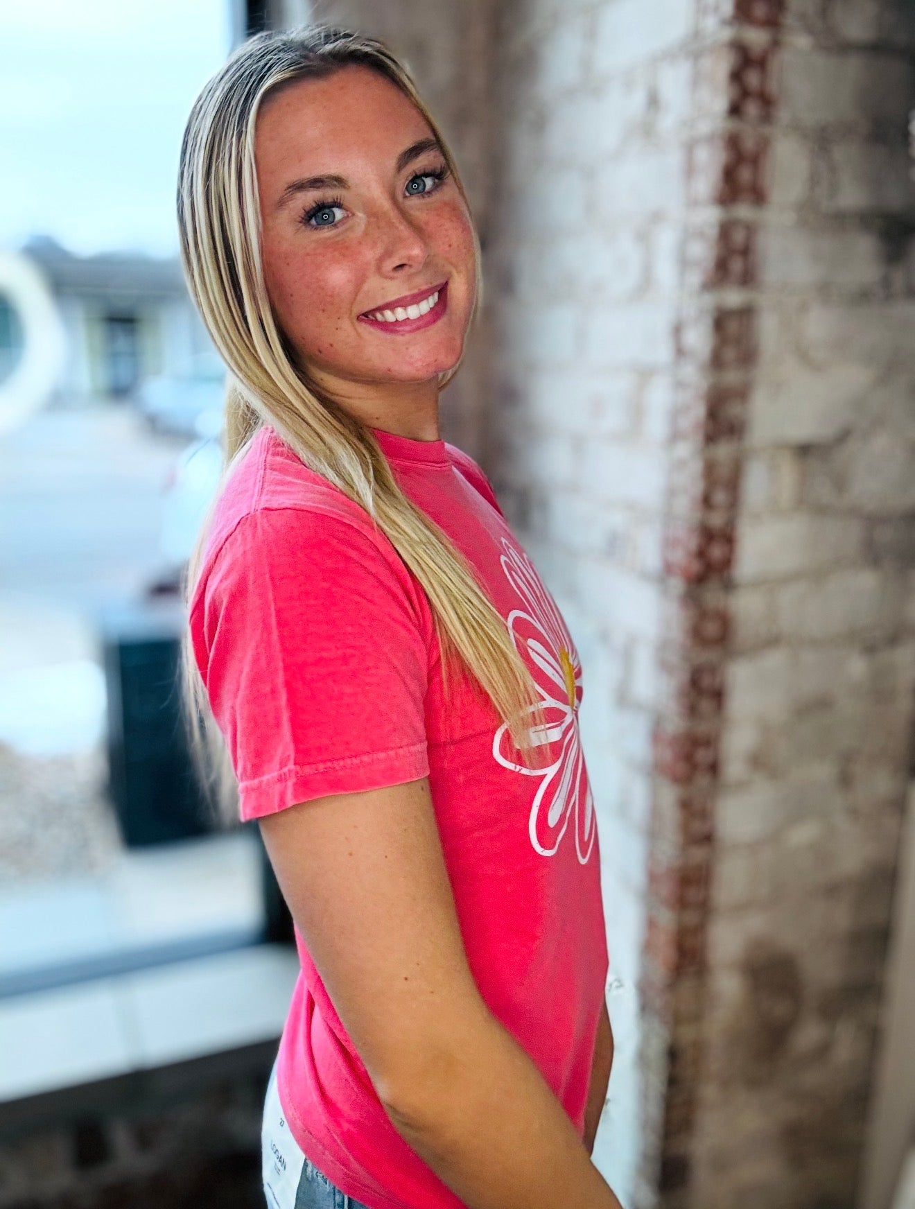 Coral Pink “Daisy” Graphic Tee