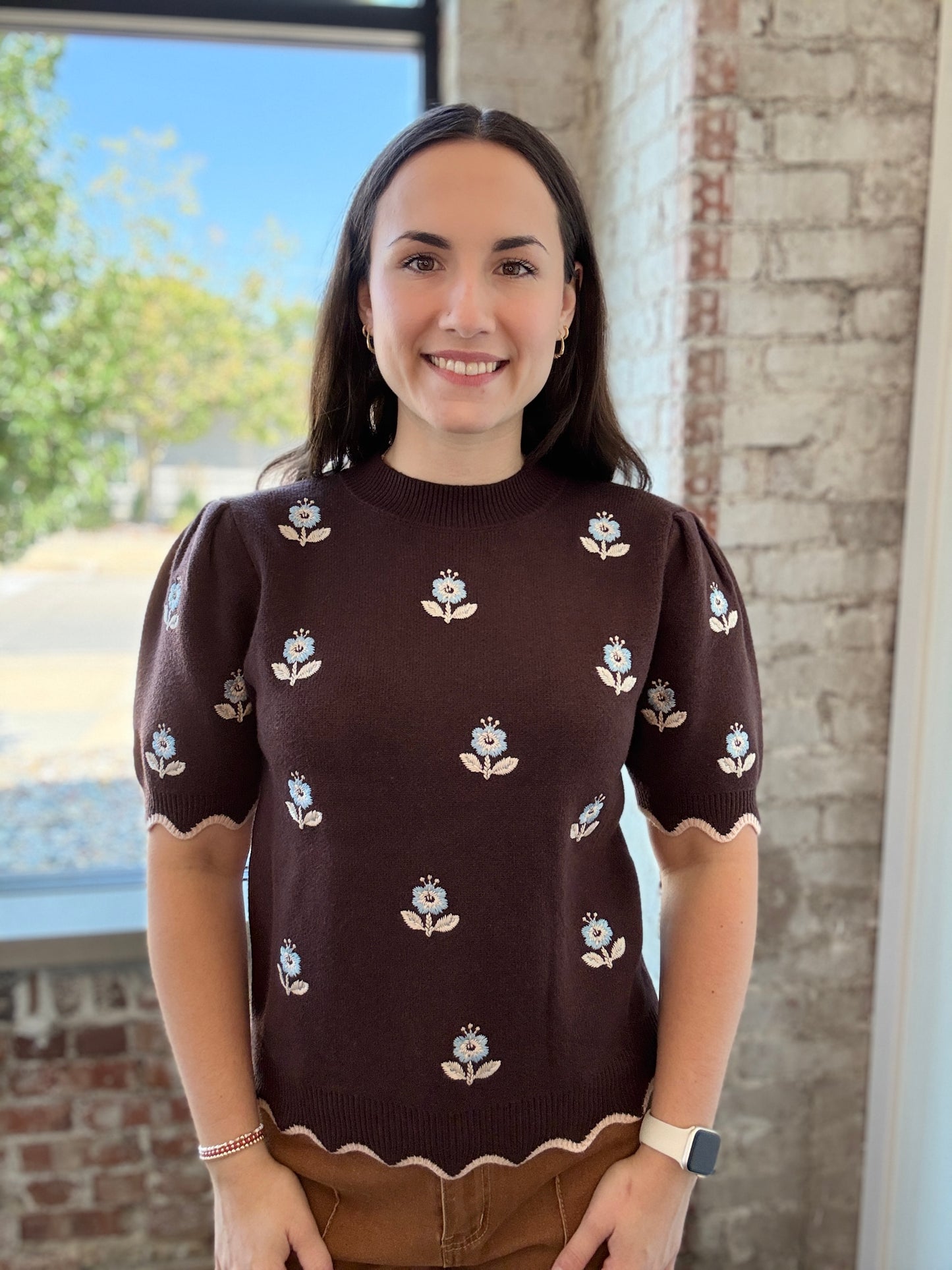 BABY BLUE FLORAL AND SCALLOPED BROWN SWEATER TEE