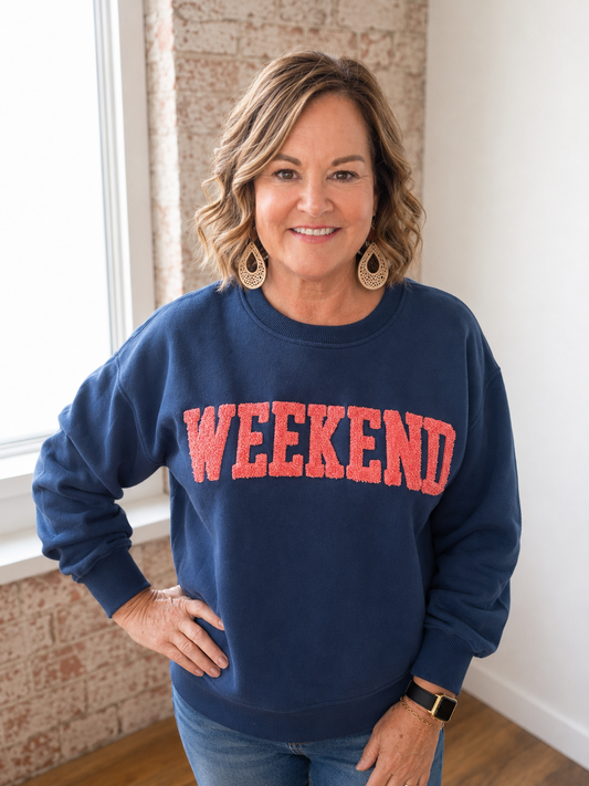WEEKEND SWEATSHIRT