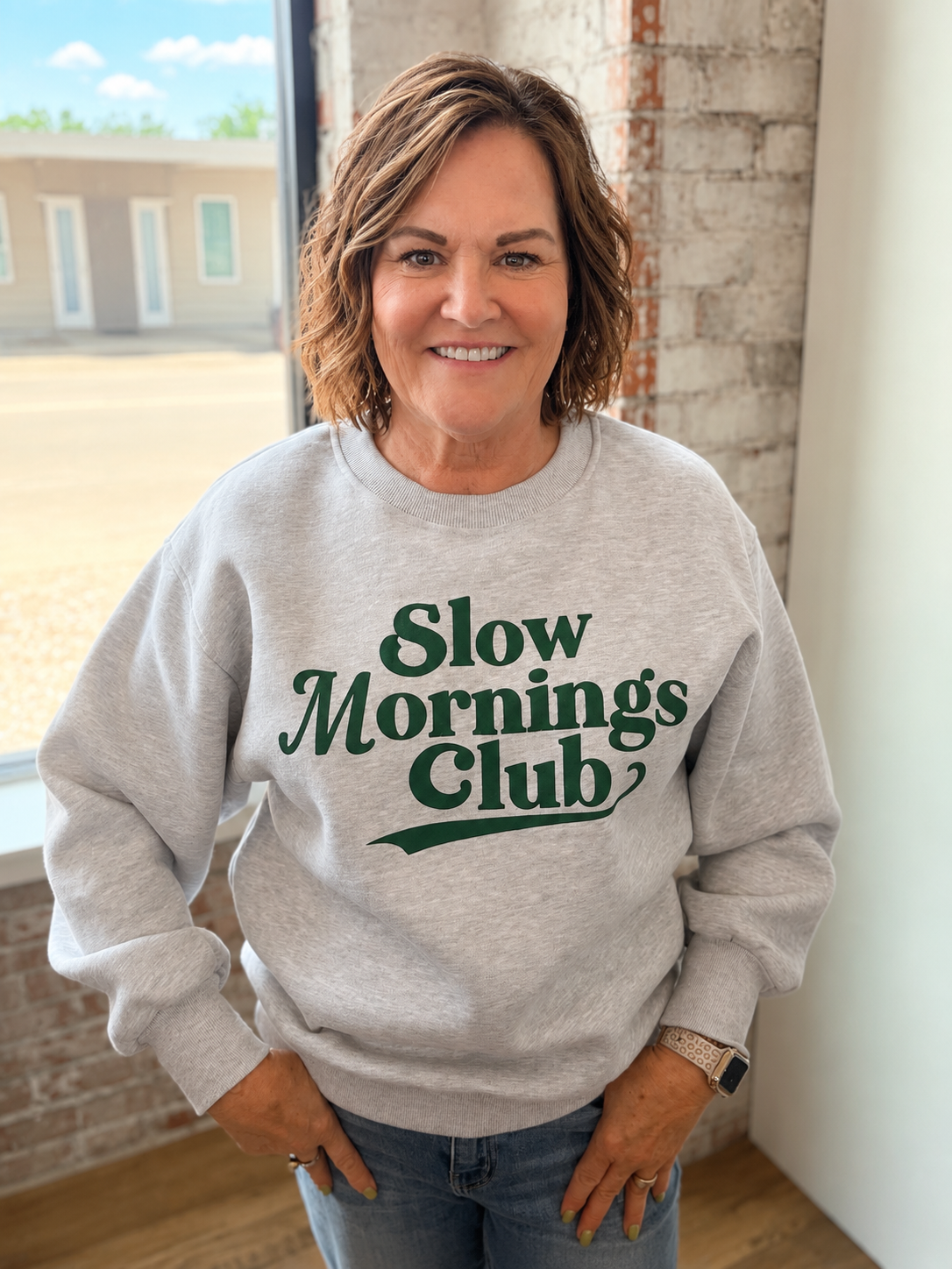 HEATHER GRAY SLOW MORNINGS CLUB SWEATSHIRT