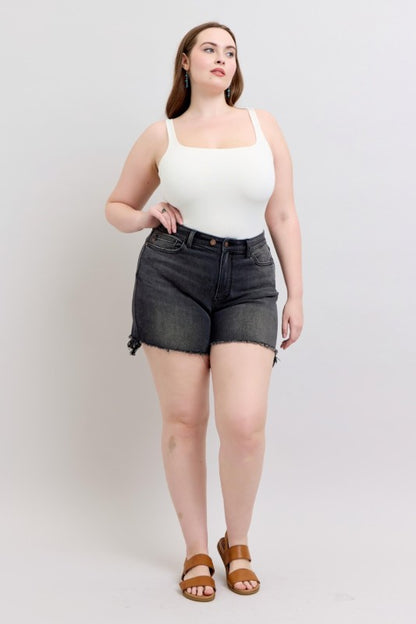 JUDY BLUE MID-RISE CHARCOAL-WASH TWO BUTTON DAD SHORTS