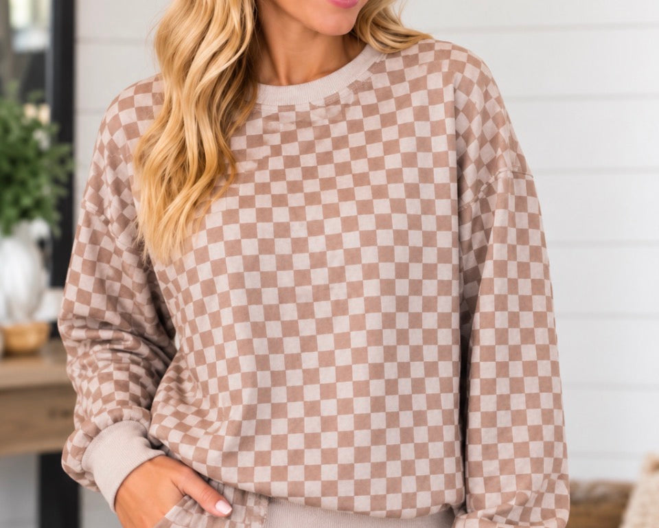 STACY CHECKERBOARD SOFT BRUSHED KNIT SET 

PULLOVER & SHORTS