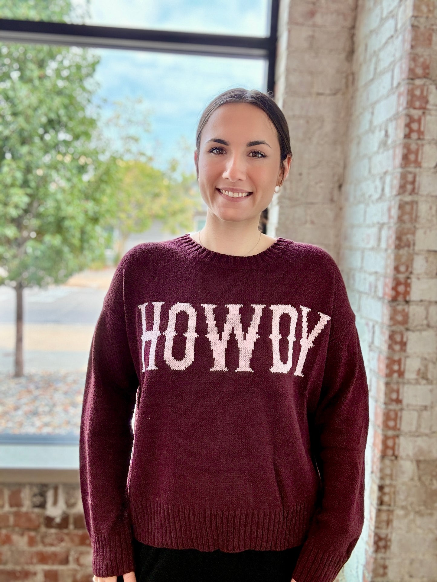 HOWDY BURGUNDY KNIT SWEATER