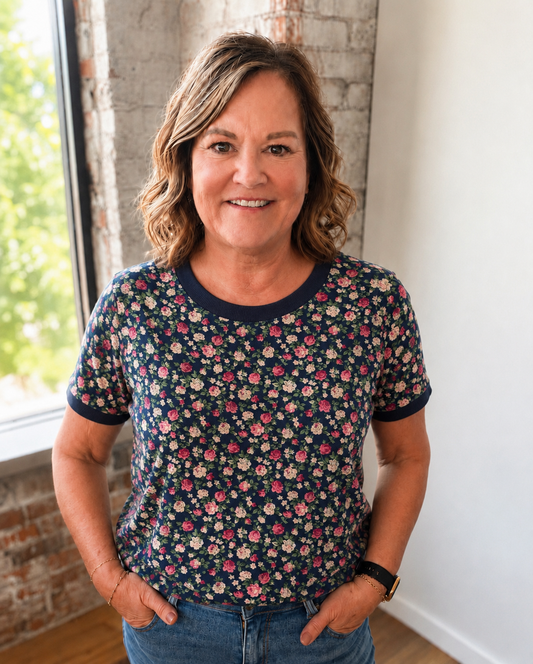 NAVY MIDNIGHT GARDEN FLORAL TOP