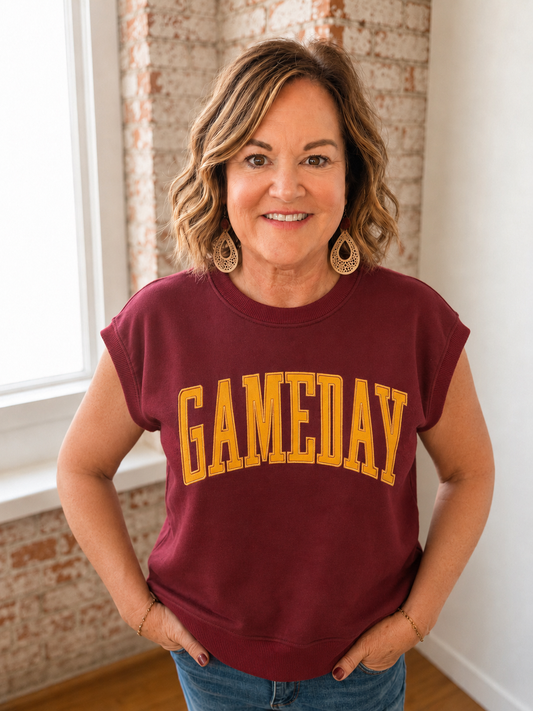 GAME DAY SLEEVELESS SWEATSHIRT