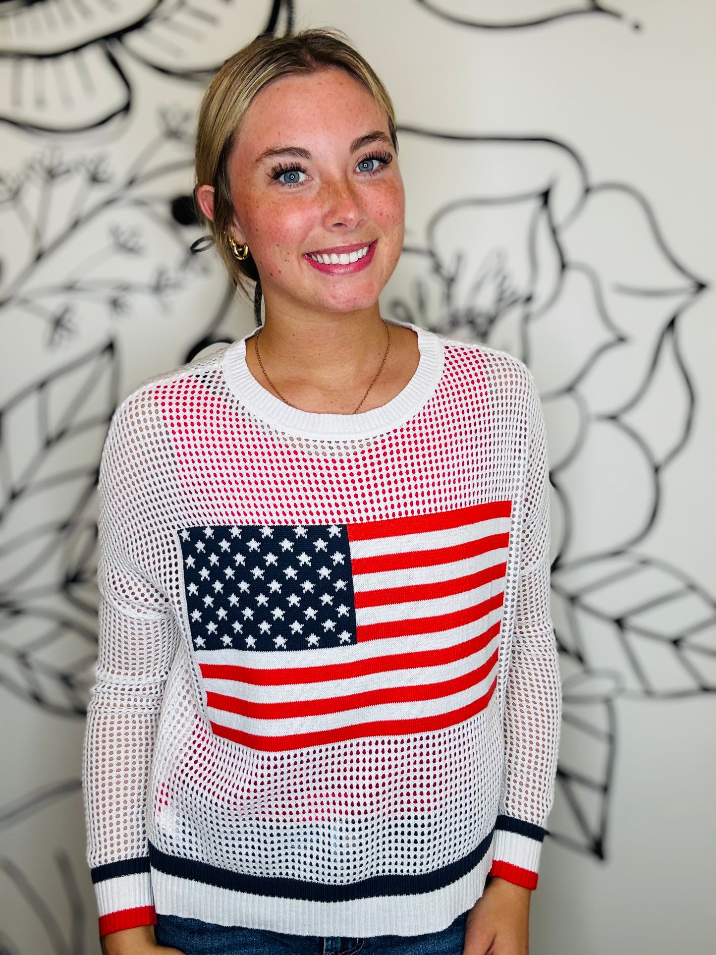 CREAM FLAG SWEATER