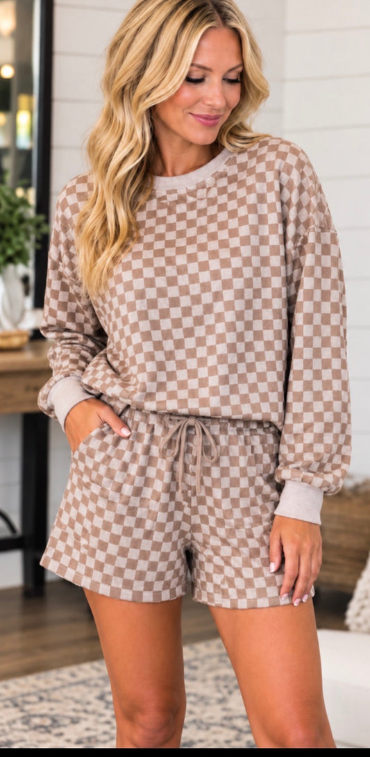 STACY CHECKERBOARD SOFT BRUSHED KNIT SET 

PULLOVER & SHORTS