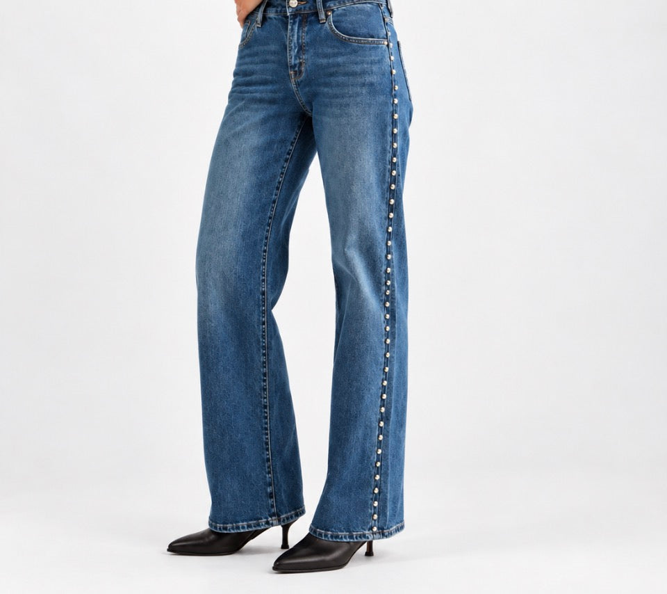 MID-RISE WIDE LEG EMBELLISHED SIDE JEAN
