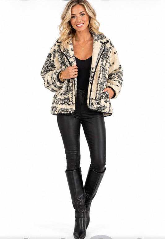 WHITE & BLACK PAISLEY FLEECE
COATIGAN