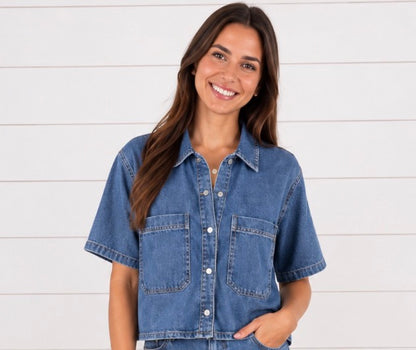 JACKIE BOXY COLLARED BUTTON DOWN CROP DENIM JACKET TOP