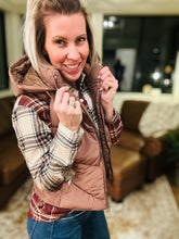 Load image into Gallery viewer, Chocolate Puffer Vest
