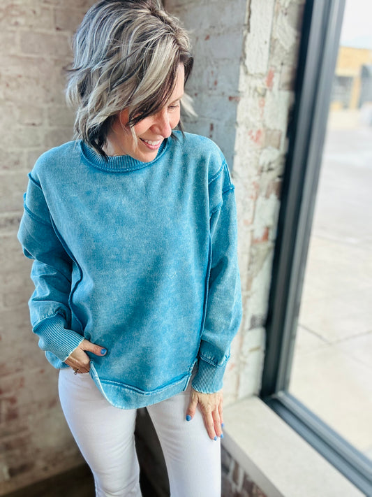 Acid Washed Sweatshirt Pullover