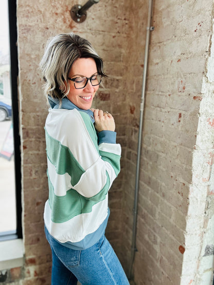 Wide Stripe Grommet Top