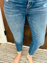 Load image into Gallery viewer, Risen Skinnies
