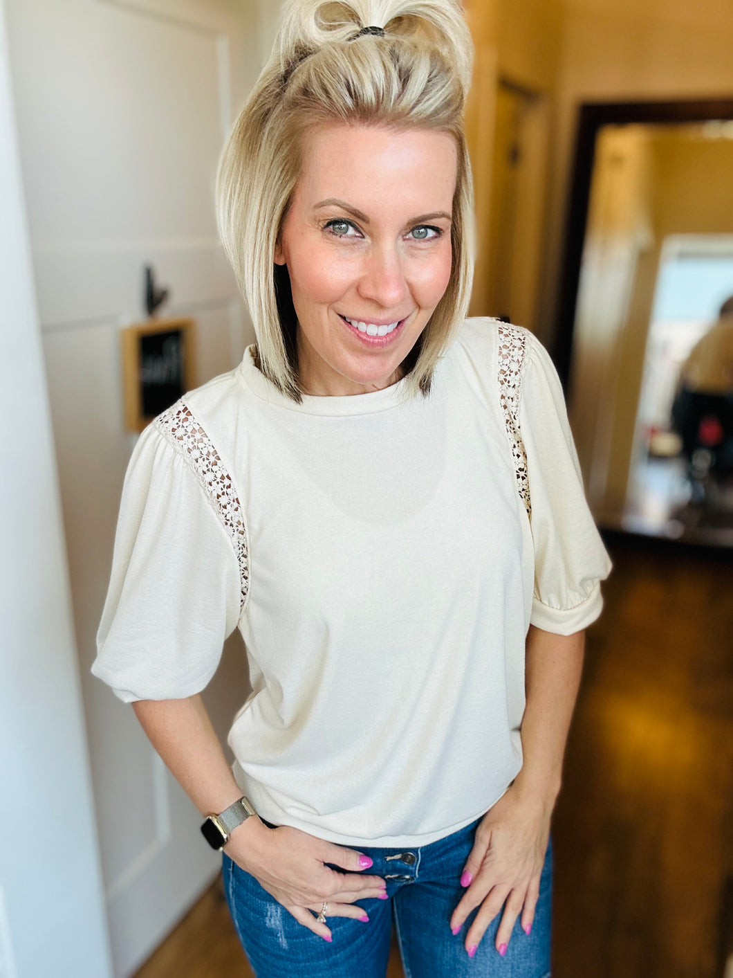 Detail Puff Sleeve Top